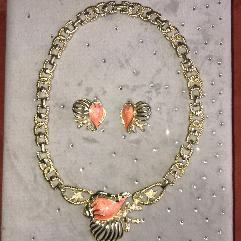 🐚 Gold Chain Seashell Necklace & Earrings Set🐚